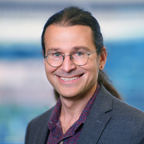Photo of Daniel A. Erlanson, PhD, Chief Innovation Officer, Frontier Medicines Corporation